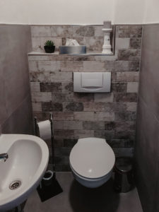 Fliesen_Fritzges_Referenz_WC_Austellung-1